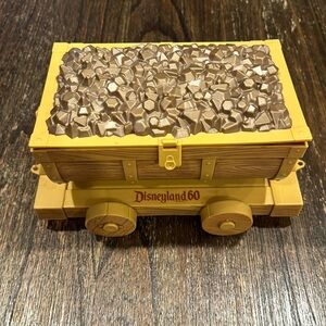 Still available- Disneyland 60 Snow White Mine Train Popcorn Bucket 💎♦️